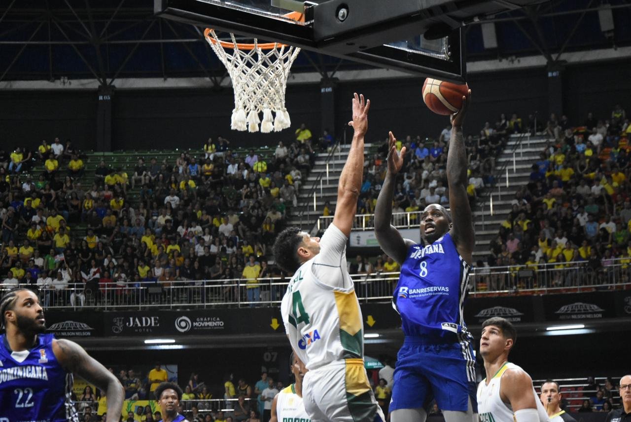 Seleção Brasileira de basquete perde para a República Dominicana em Brasília