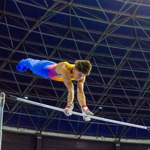 Ginasta brasiliense disputa o Campeonato Brasileiro de Ginástica Artística ao lado de grandes nomes olímpicos em casa
