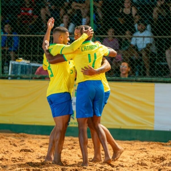 Brasil vence na estreia da Copa das Nações de Beach Soccer em Ceilândia