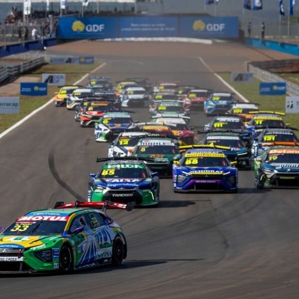 Stock Car terá primeira corrida de endurance em Brasília com pilotos da capital no grid