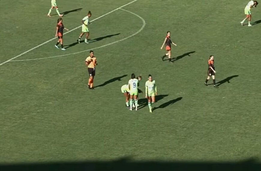 Favoritos, Minas Brasília e Cresspom goleiam em estreia do Candangão Feminino