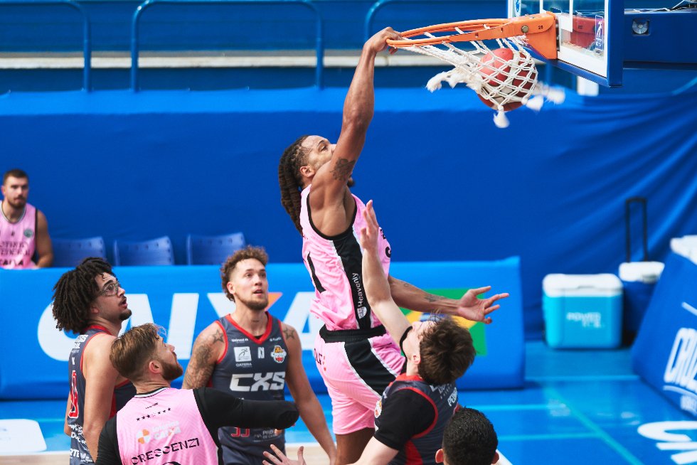 Brasília vence Caxias do Sul e se classifica para final do Torneio de Abertura